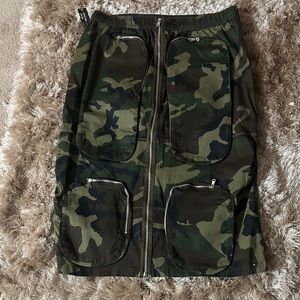 Camouflage Cargo Skirt with Zippers